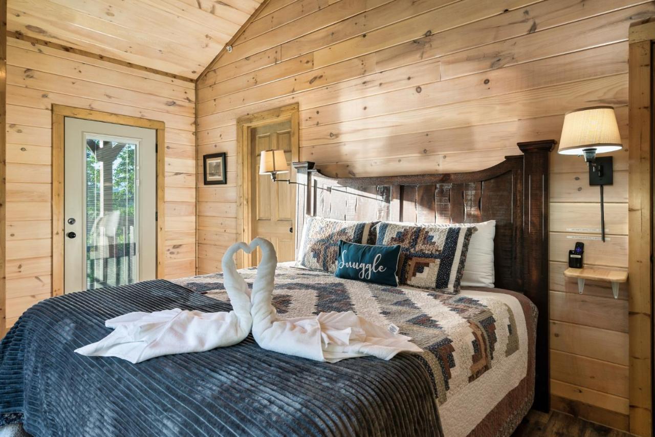 Spring Sale! 6br,theater,hottub,game,pet Friendly Holiday home Pigeon Forge