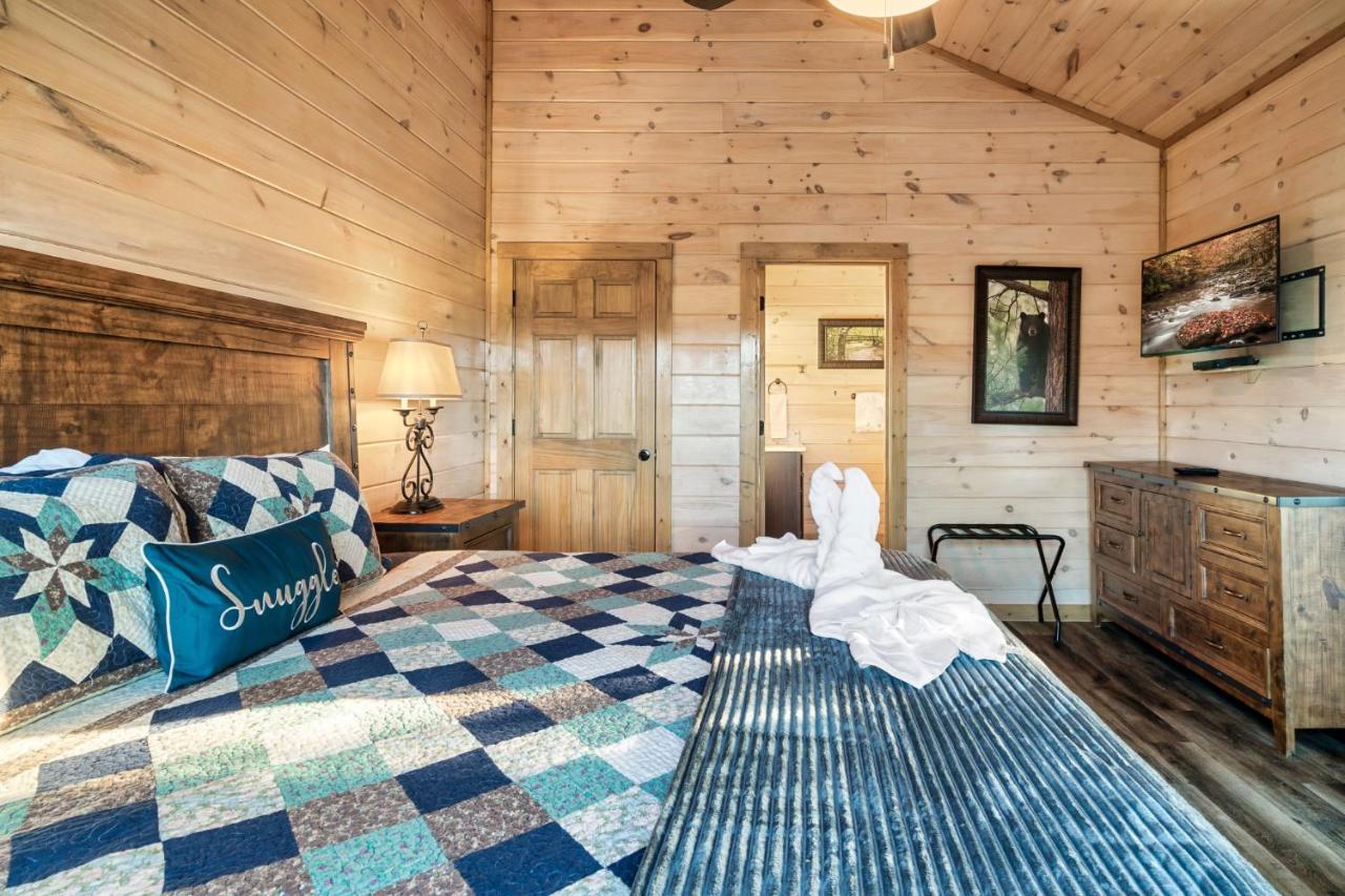 Spring Sale! 6br,theater,hottub,game,pet Friendly * Pigeon Forge
