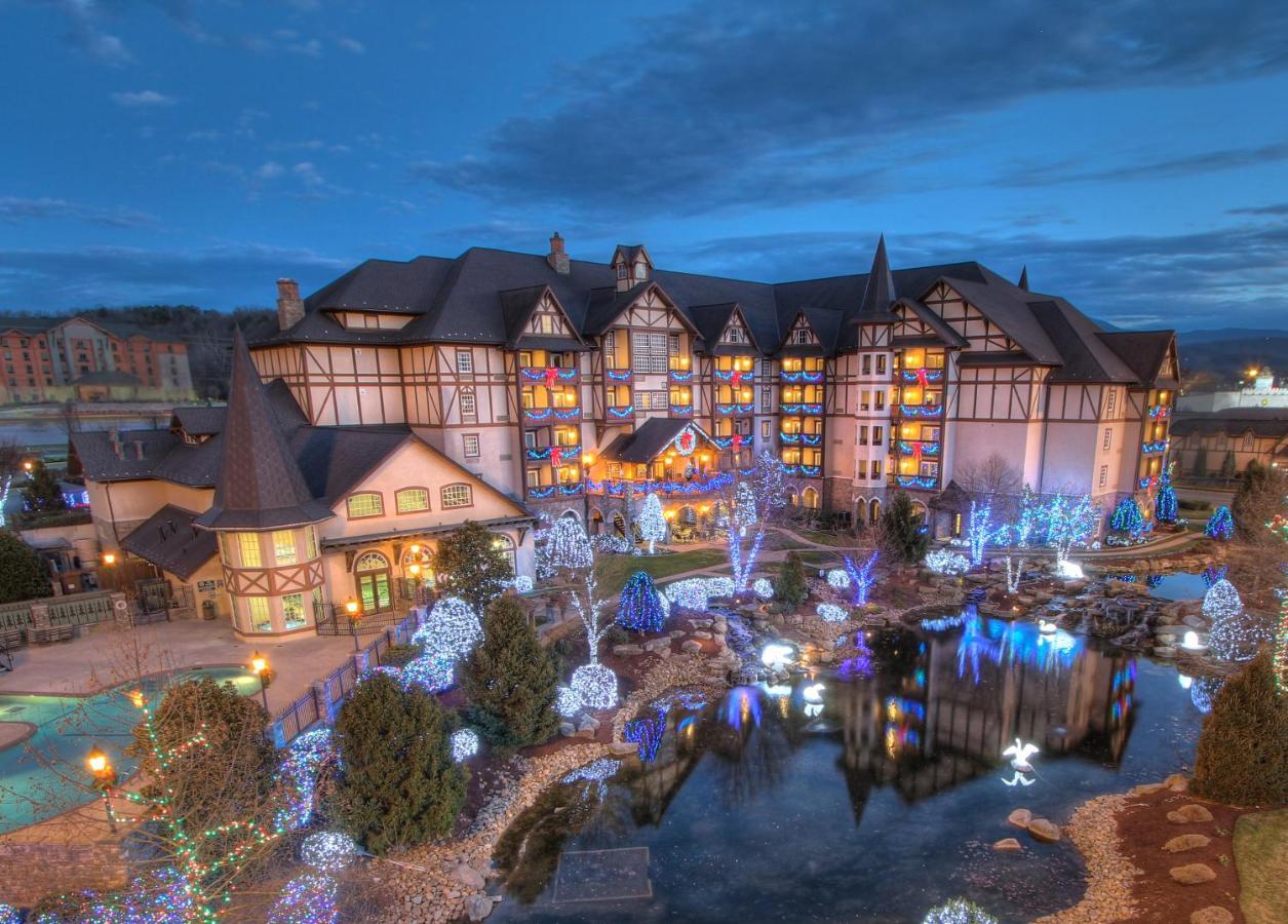 Hotel The At Christmas Place
