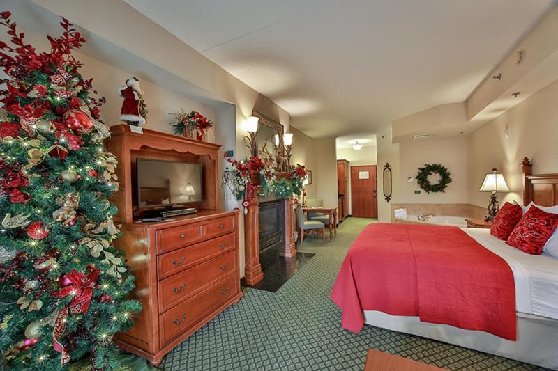 The At Christmas Place 4* Pigeon Forge