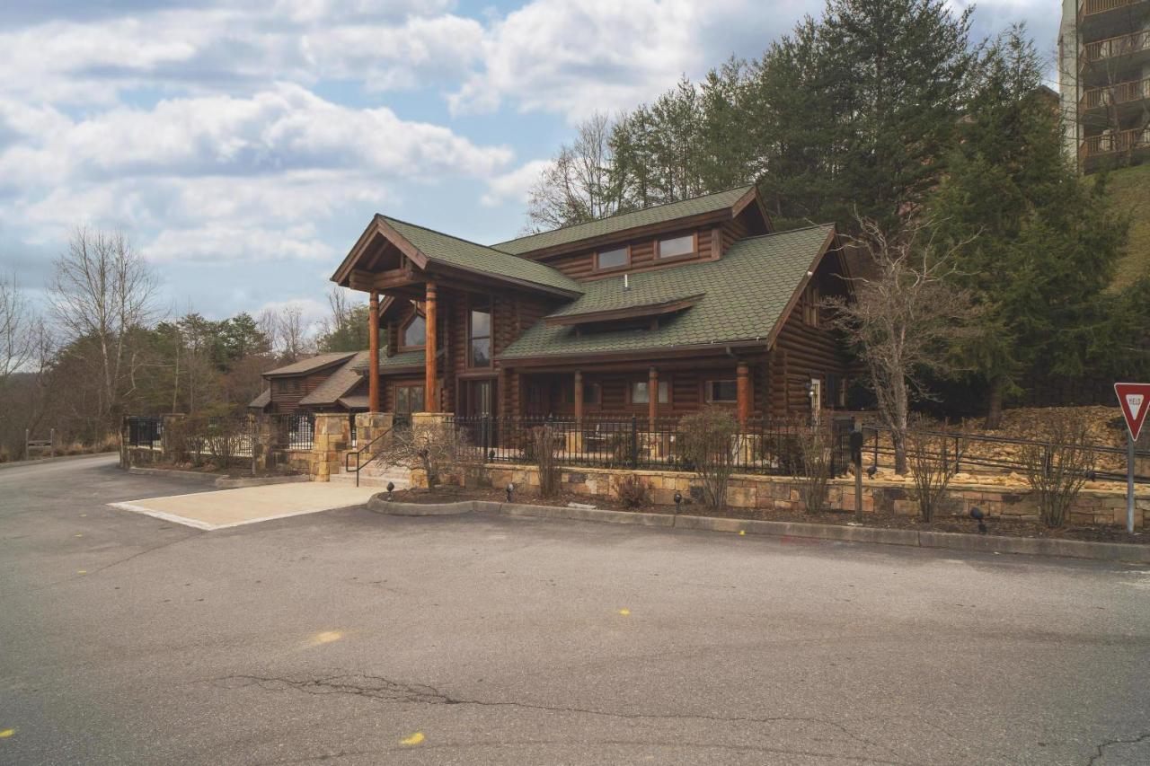Gv - Unit 3202 - Fairway Pigeon Forge