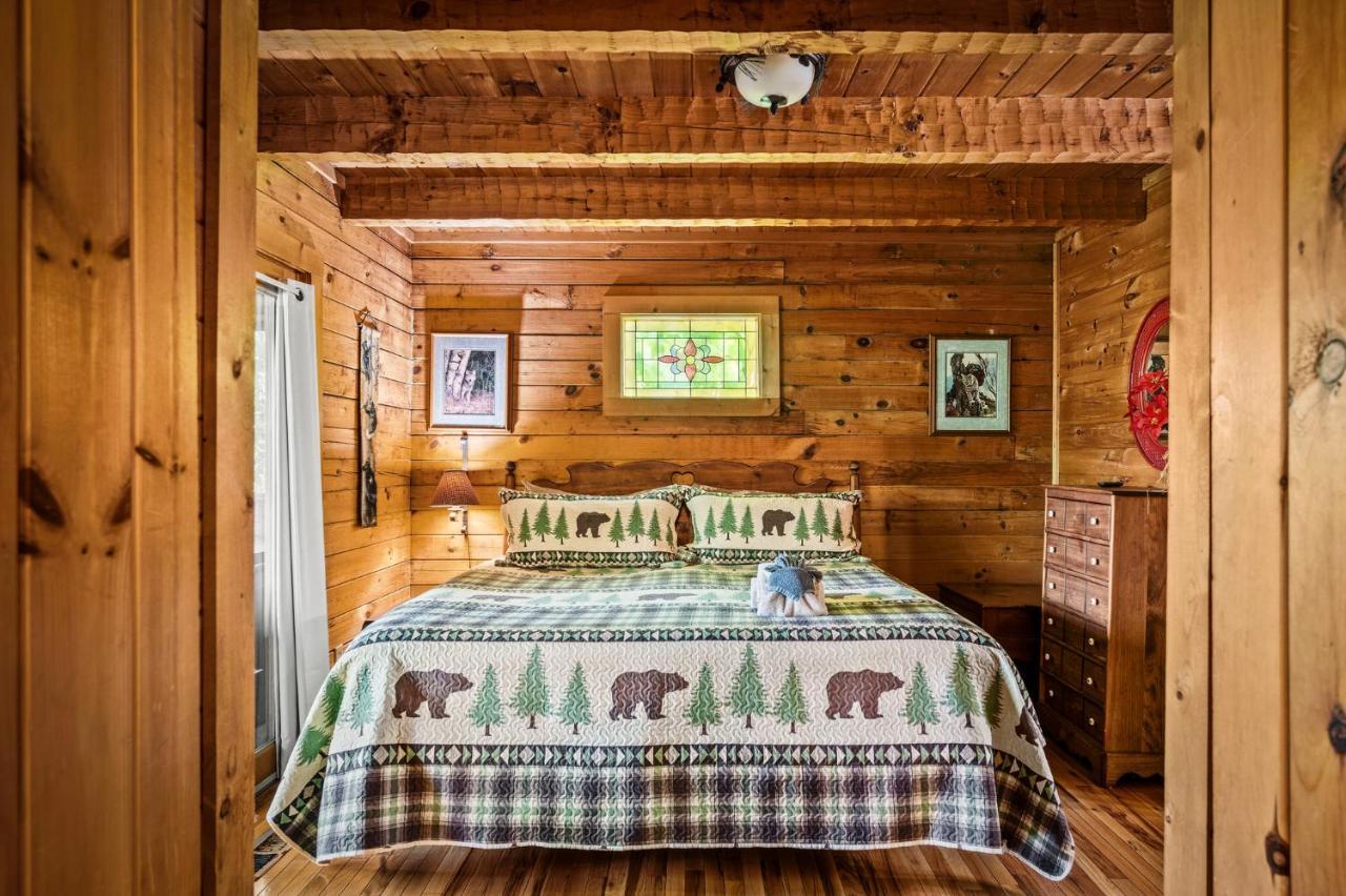 Holiday home Romantic Log With Hot Tub