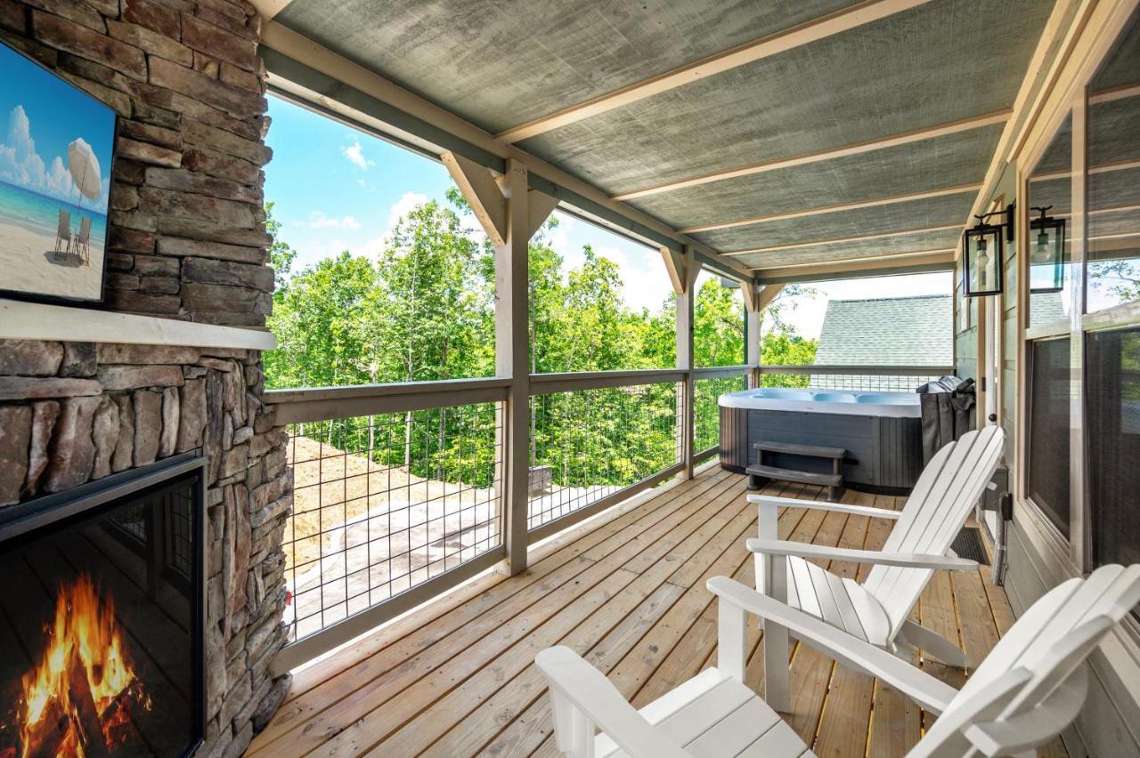 Osprey Nest Modern New