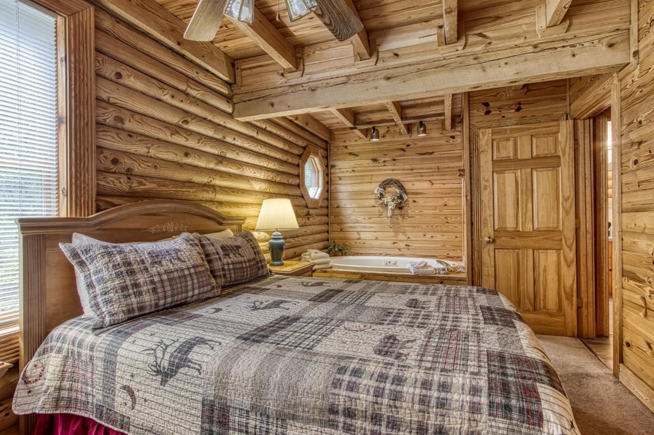 Four-bedroom House * Pigeon Forge