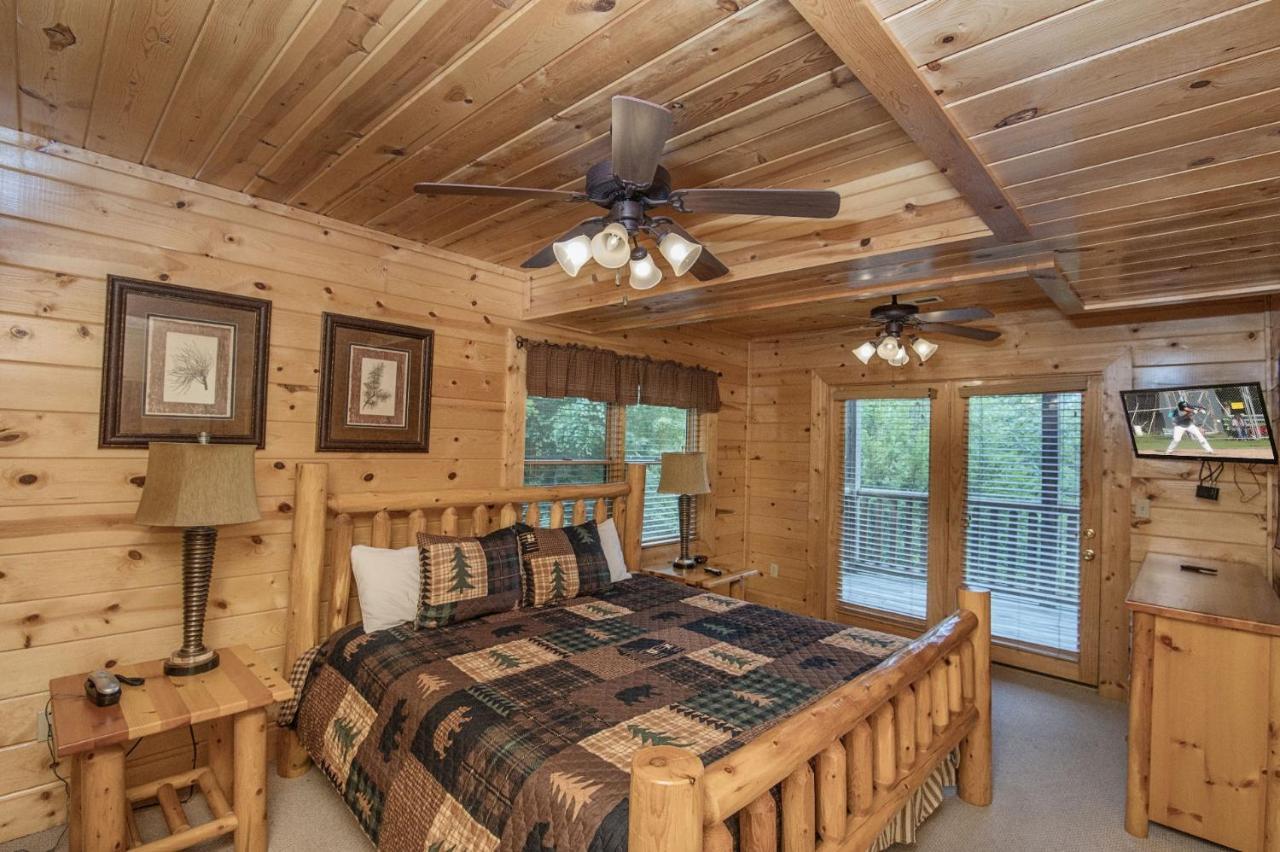Holiday home Er244 - Black Hawk Hideaway Pigeon Forge