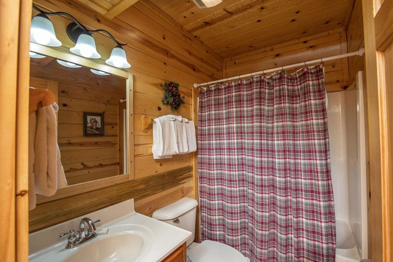 Er244 - Black Hawk Hideaway * Pigeon Forge