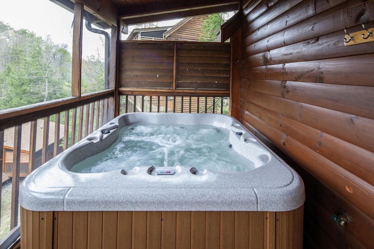Er223 - Young's Hideaway Holiday home Pigeon Forge