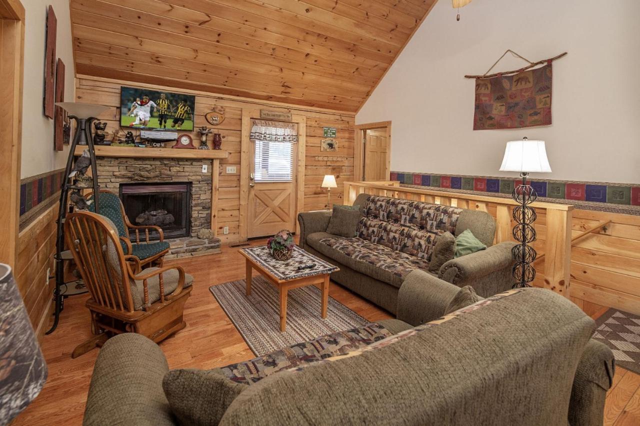 Er223 - Young's Hideaway * Pigeon Forge