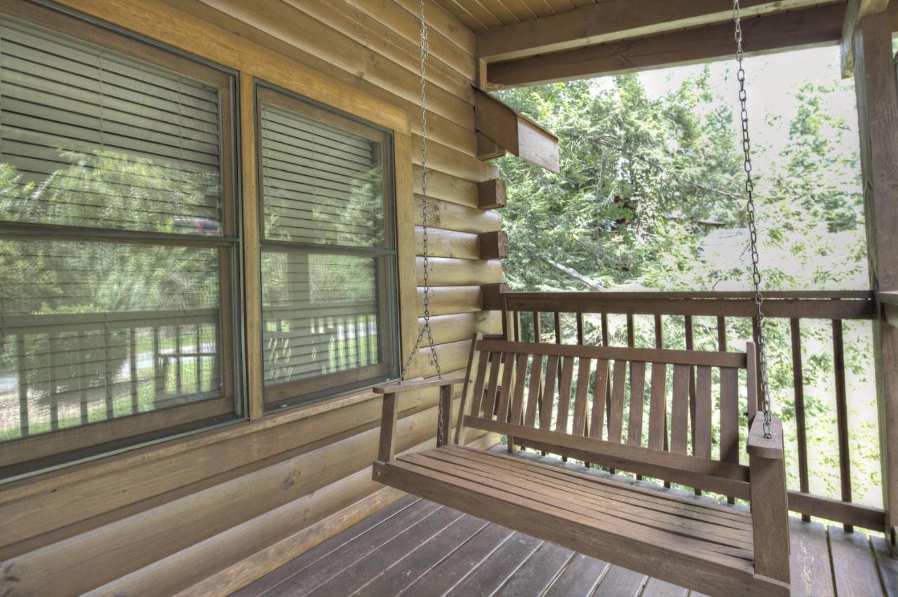 Er223 - Young's Hideaway * Pigeon Forge