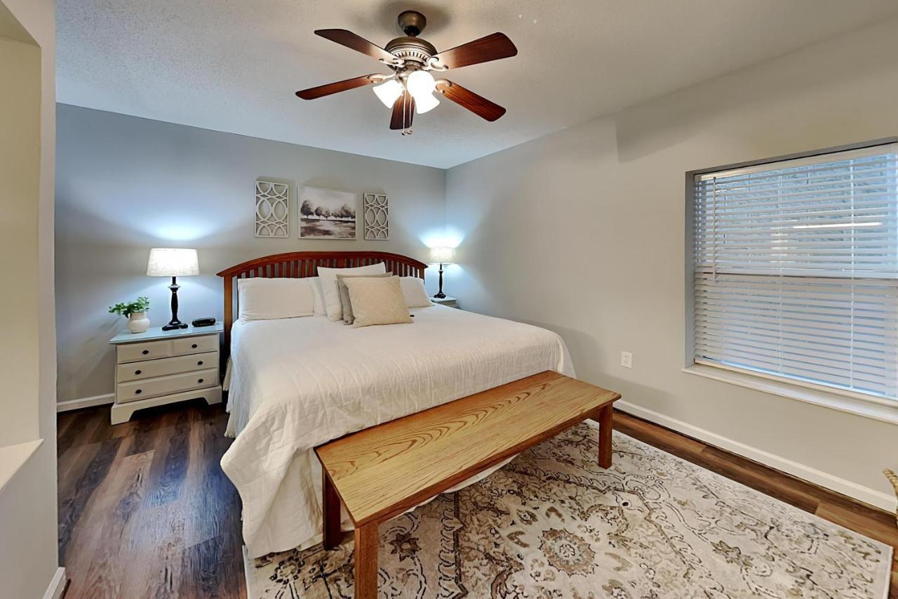 Apartment Family Gathering Whispering Pines 514 Pigeon Forge