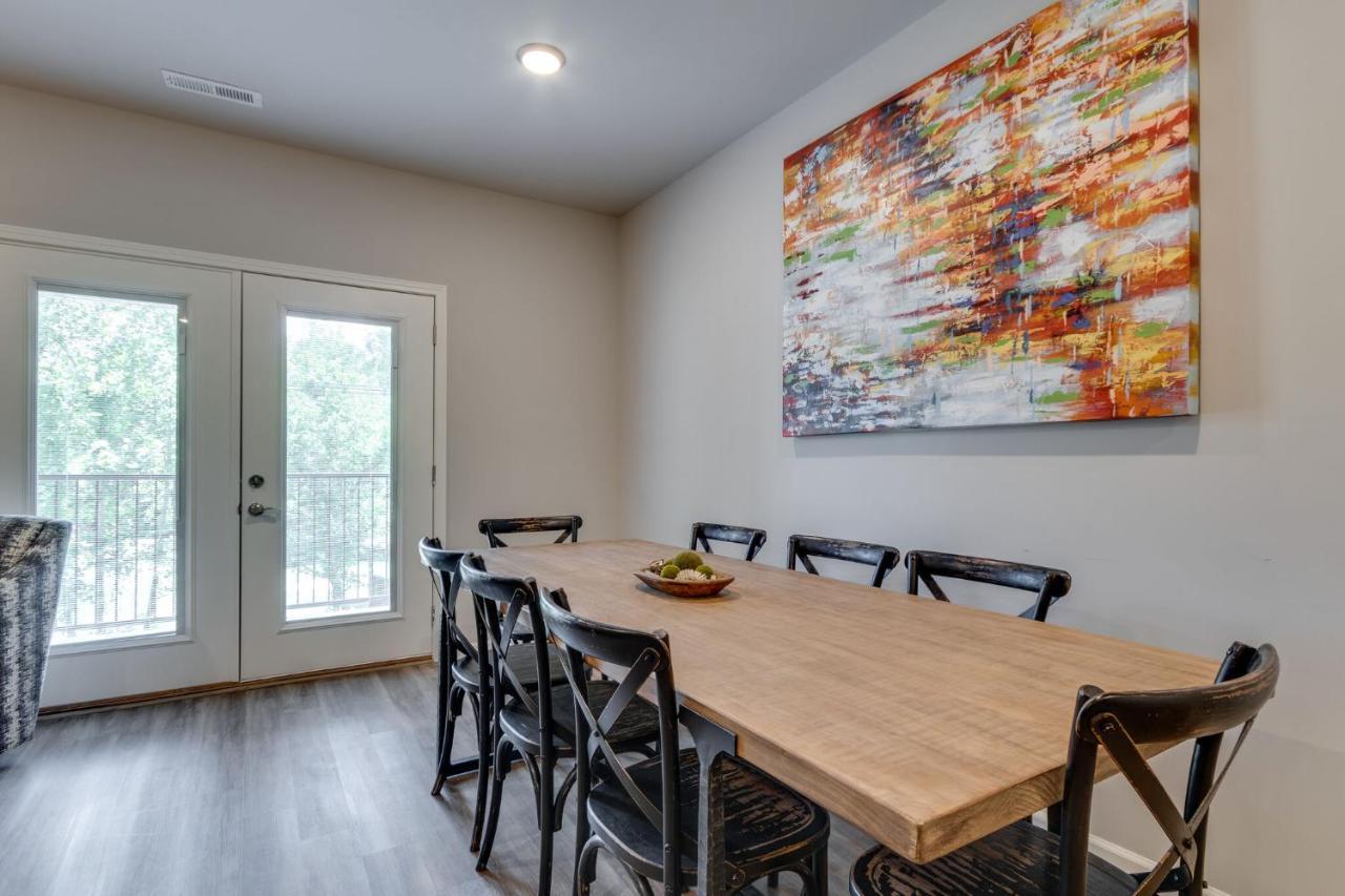 New 3 Bedroom Sleeps 6 Apartment *