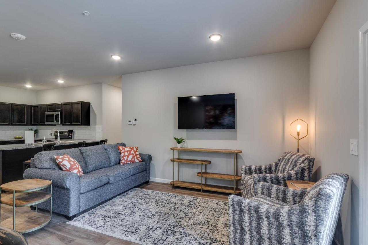 New 3 Bedroom Sleeps 6 Pigeon Forge