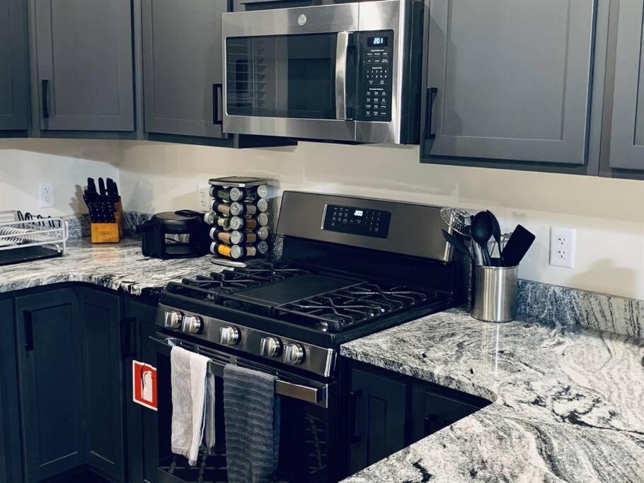 Luxury Bliss, Close To Major Attractions W/game & Gas Grill Villa Pigeon Forge