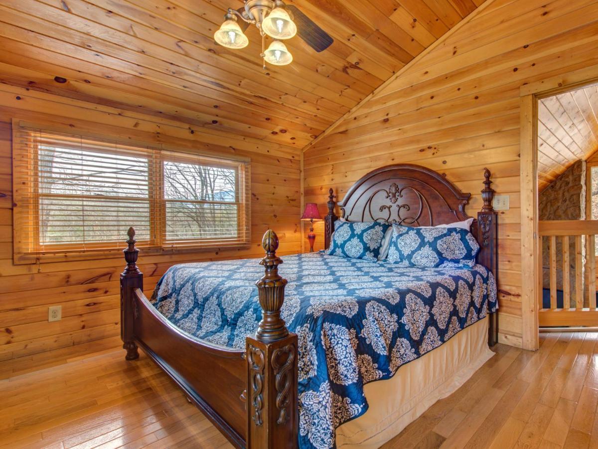 Splashing Sunrise, 2 Bedrooms, Private Pool, Arcade, Hot Tub, Sleeps 6 * Pigeon Forge