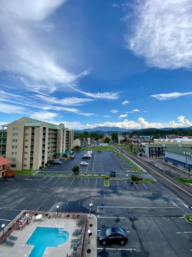 River Place #610 3bd Pigeon Forge