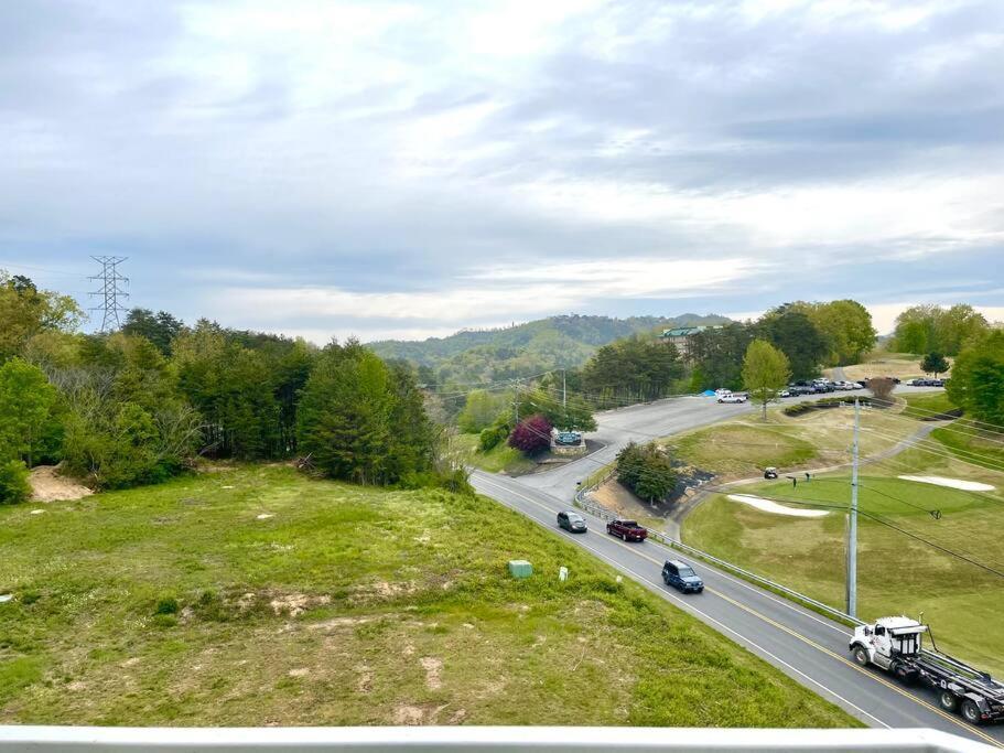 Amazing Mountain Views, 5 Min To Dollywood&parkway * Pigeon Forge