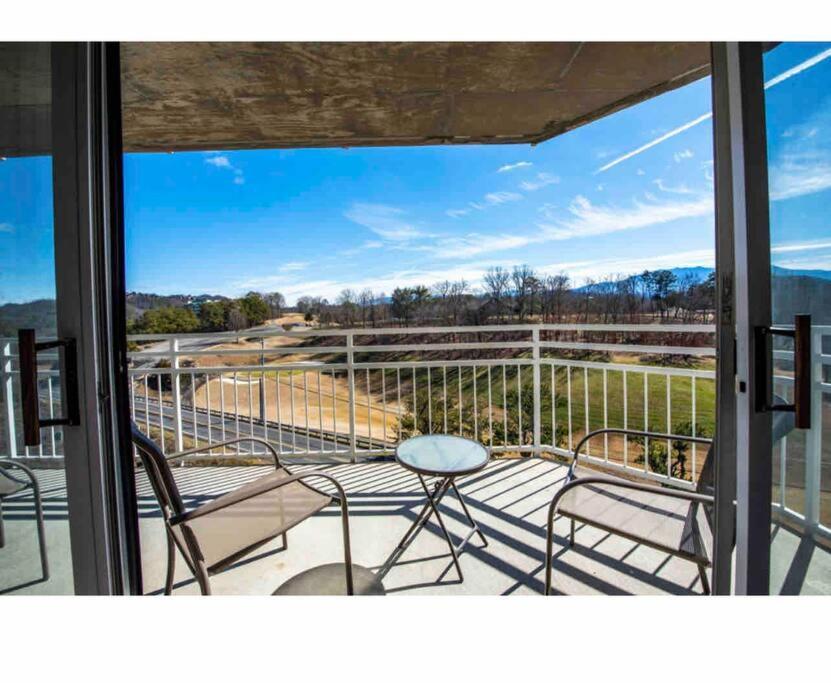 Apartment Amazing Mountain Views, 5 Min To Dollywood&parkway Pigeon Forge