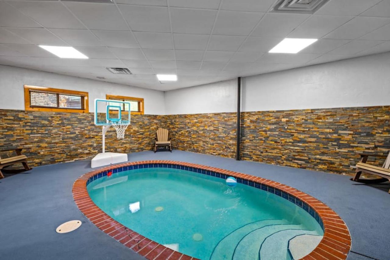 Holiday home New Redesigned Mtn Retreat Pigeon Forge