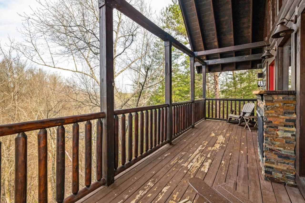 New Redesigned Mtn Retreat Pigeon Forge