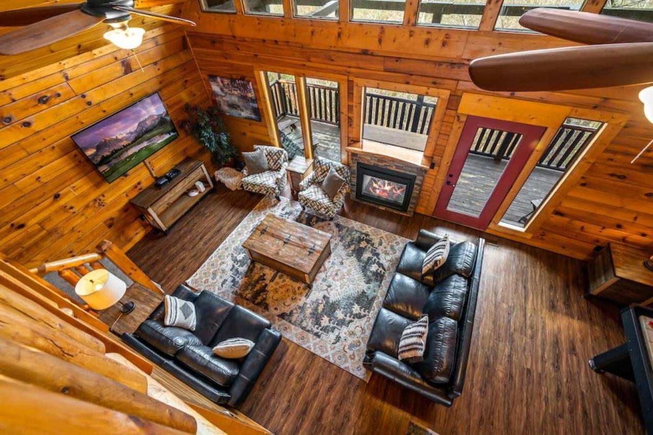 Holiday home New Redesigned Mtn Retreat Pigeon Forge