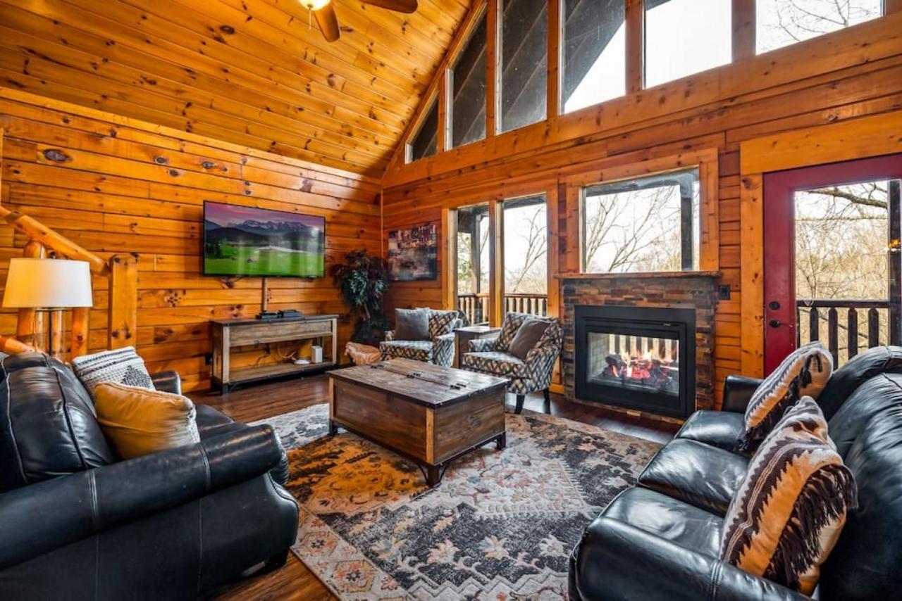 New Redesigned Mtn Retreat Holiday home *