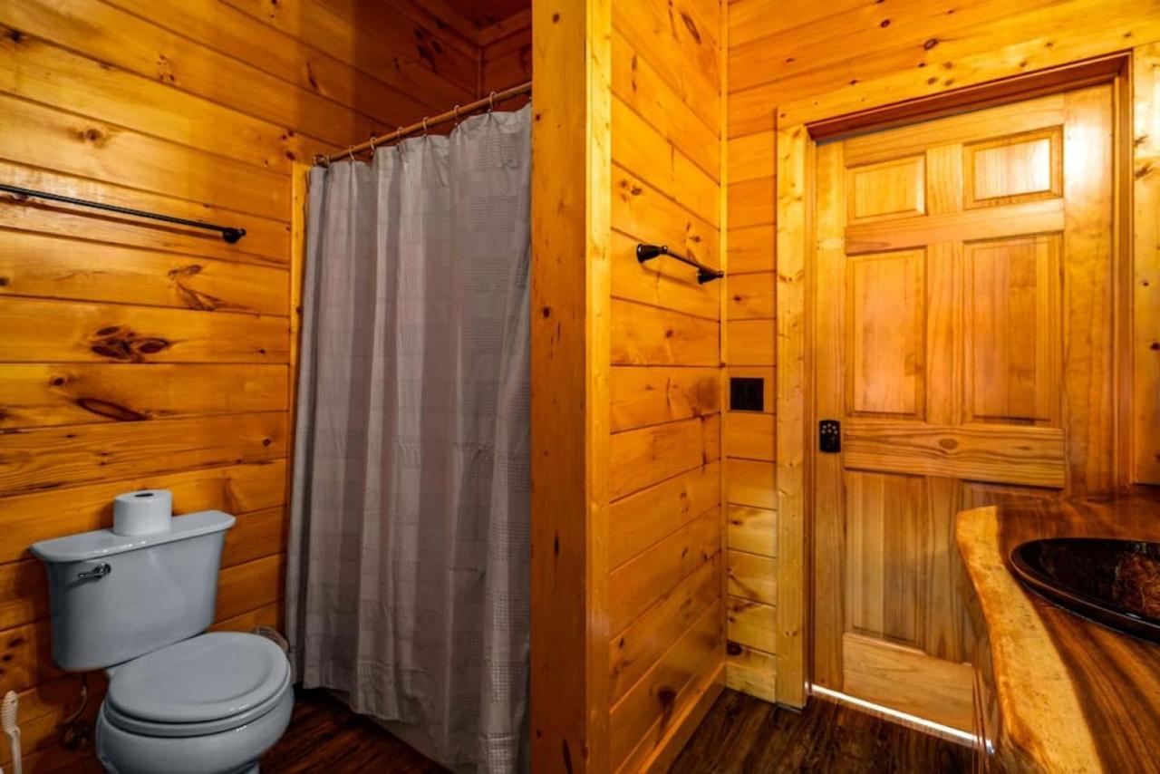 Holiday home New Redesigned Mtn Retreat Pigeon Forge