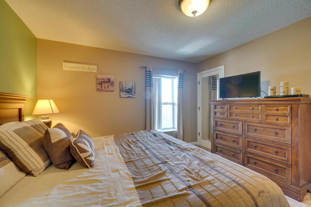 Apartment Retreat With Community Pool! Pigeon Forge