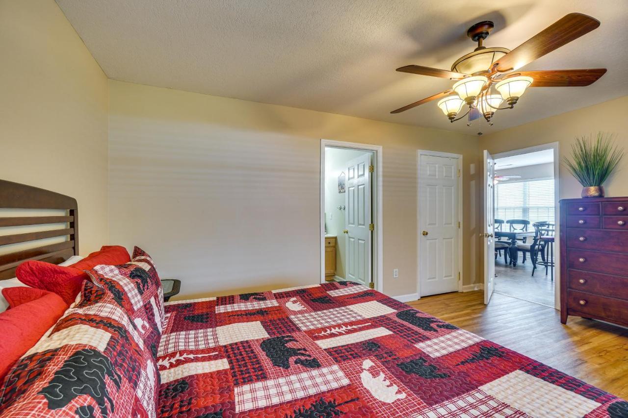 Holiday home With Screened Porch, 3 Mi To Town! *