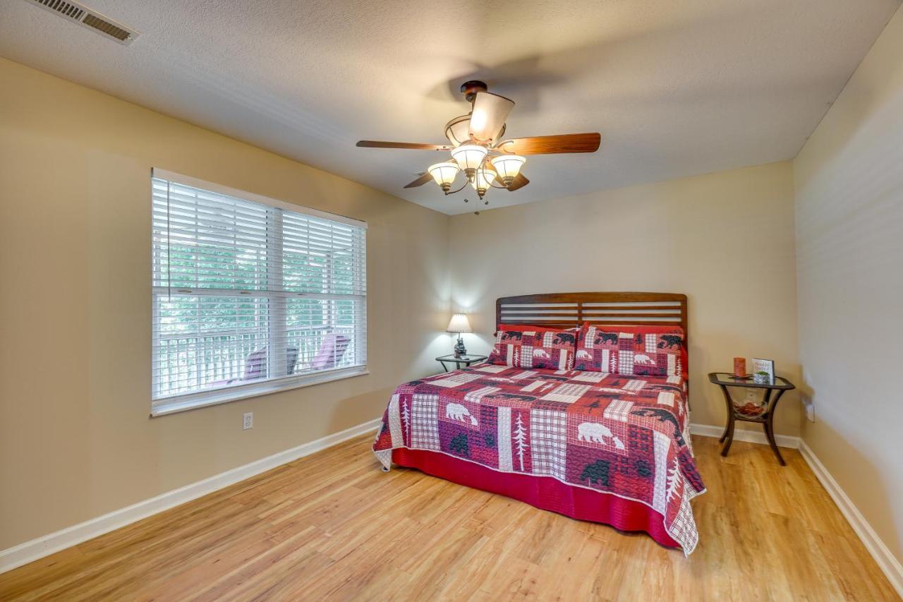 With Screened Porch, 3 Mi To Town! Pigeon Forge