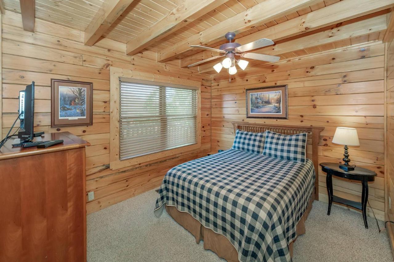 Smoky Mountain Haven * Pigeon Forge