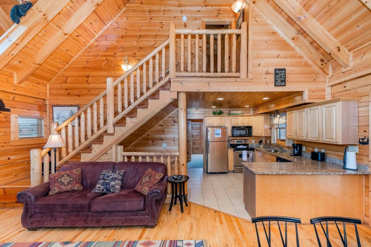 Smoky Mountain Haven * Pigeon Forge