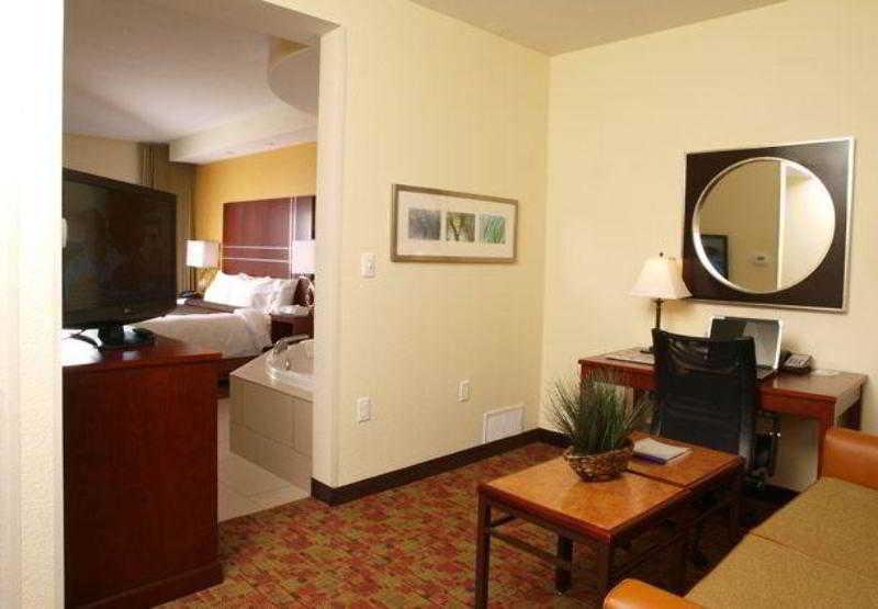 Springhill 3*