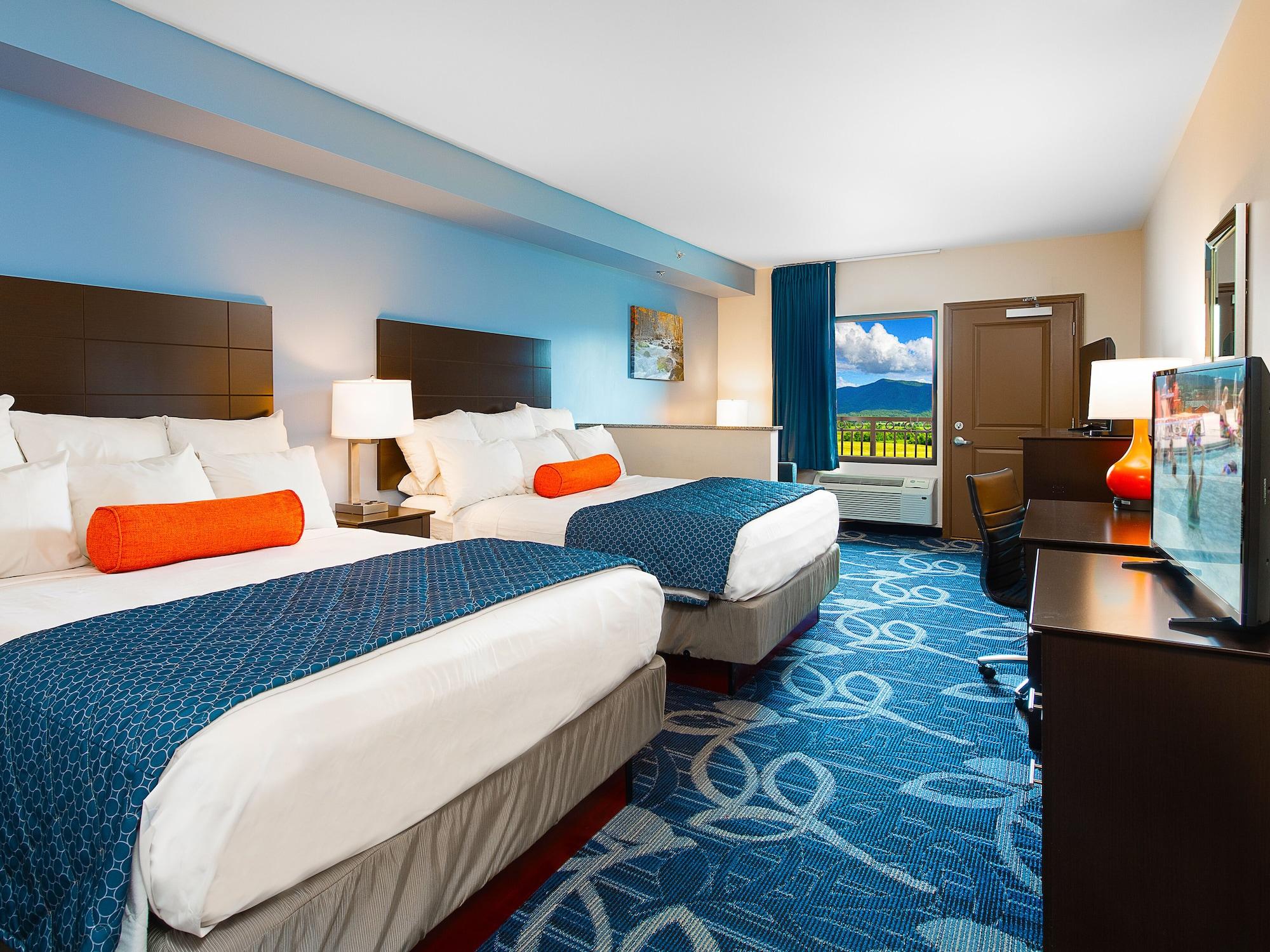 Country Cascades Waterpark Hotel 3*