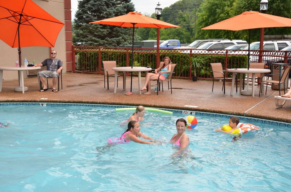 Country Cascades Waterpark 3*