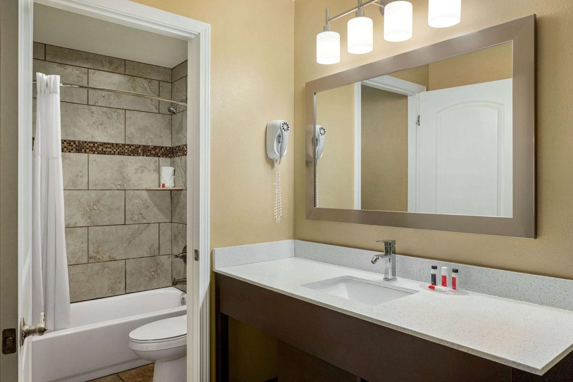 Howard Johnson By Wyndham Pigeon Forge