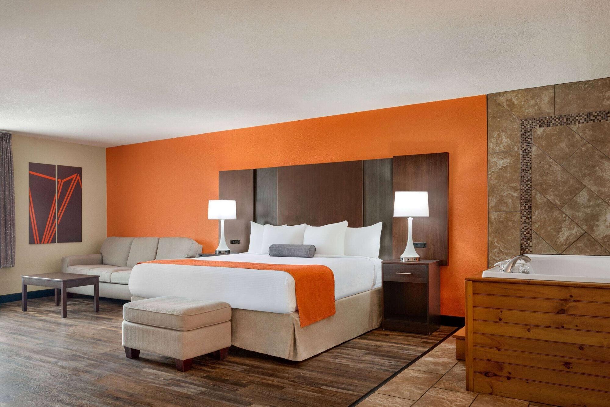 Howard Johnson By Wyndham