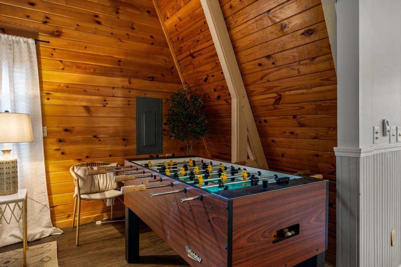 Sugar Bear With Hot Tub And Fire Pit Holiday home
