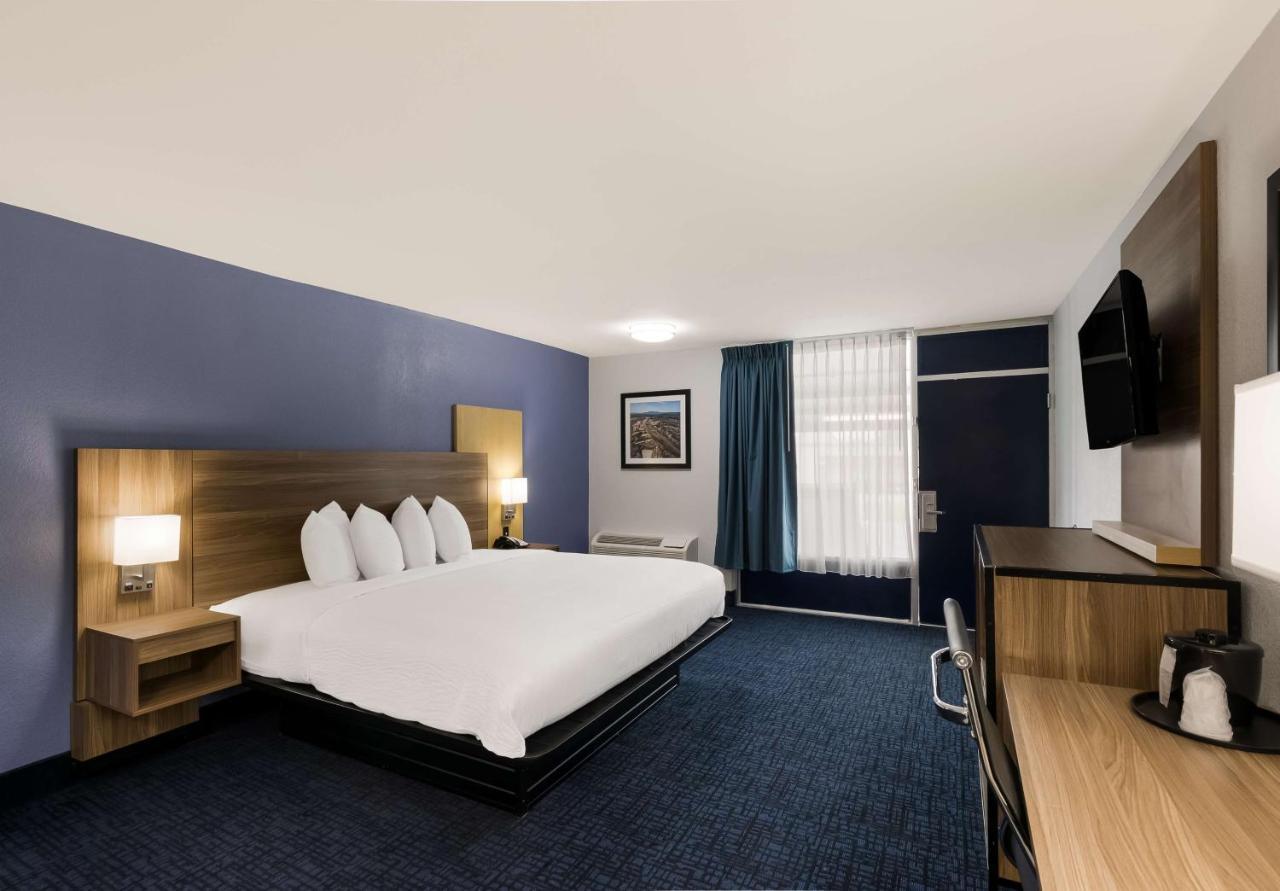 Surestay By Western 2* Pigeon Forge