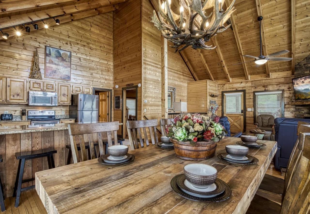 Ern858 - Eagles On High - Great Location! Close To The Action! Holiday home Pigeon Forge