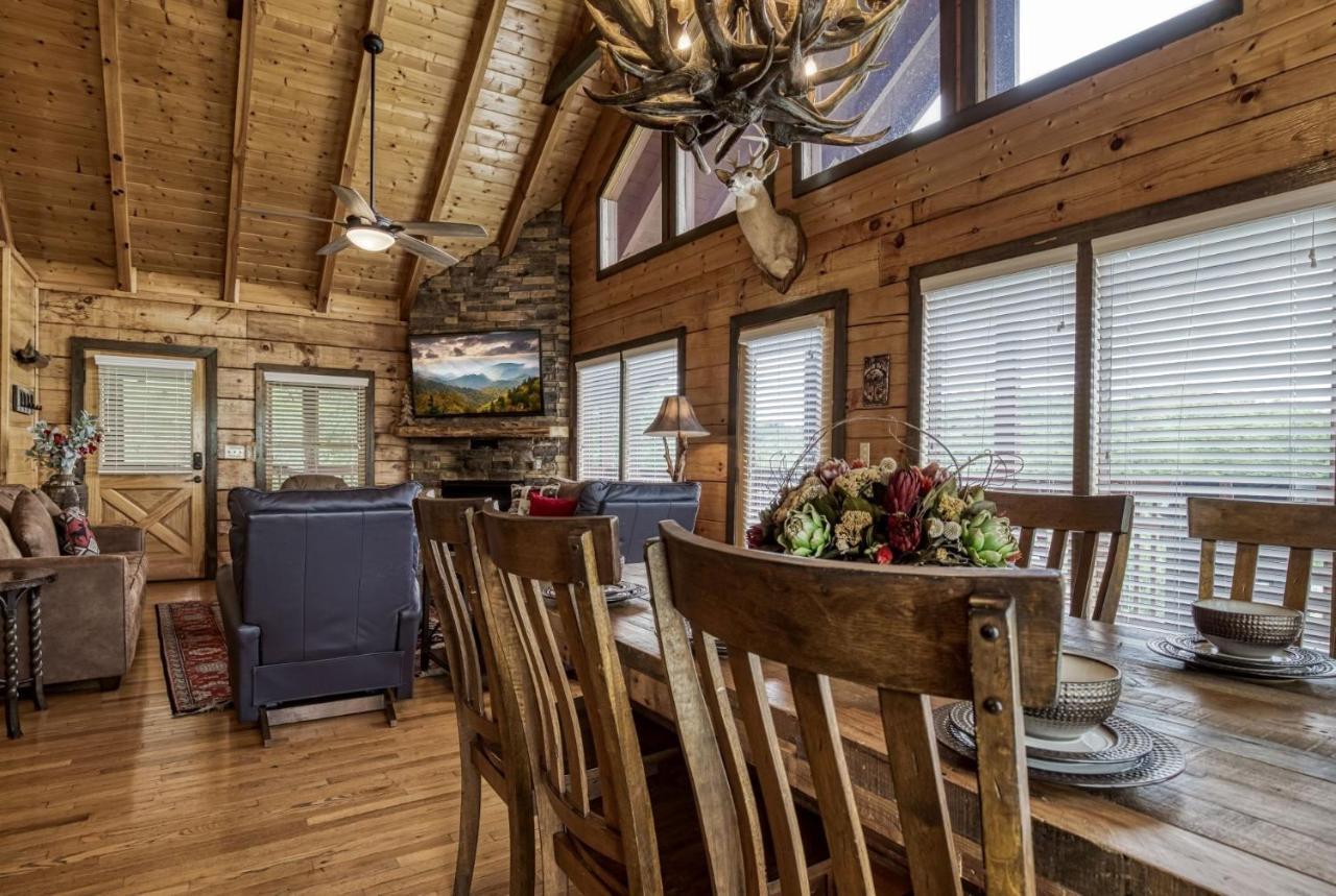 Holiday home Ern858 - Eagles On High - Great Location! Close To The Action! *