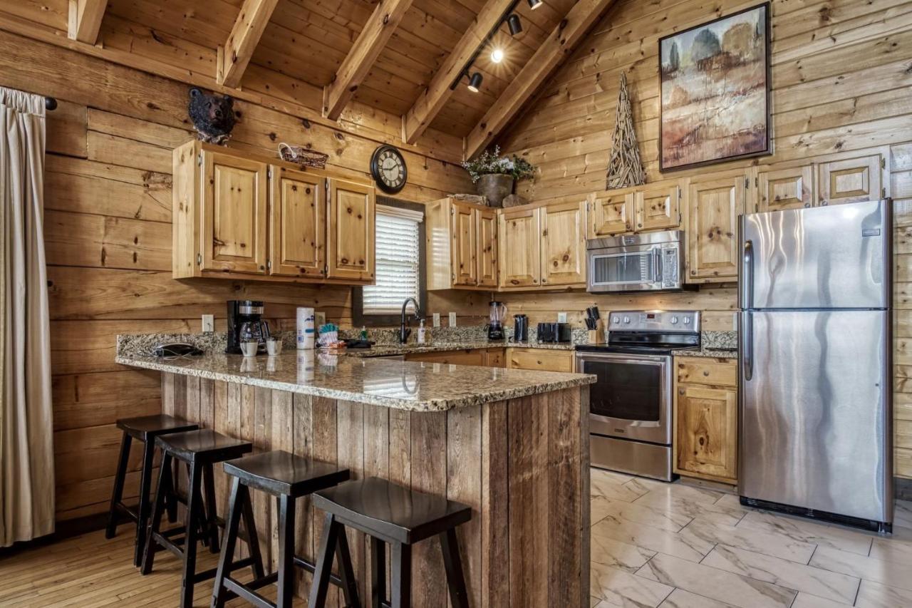 Ern858 - Eagles On High - Great Location! Close To The Action! Holiday home