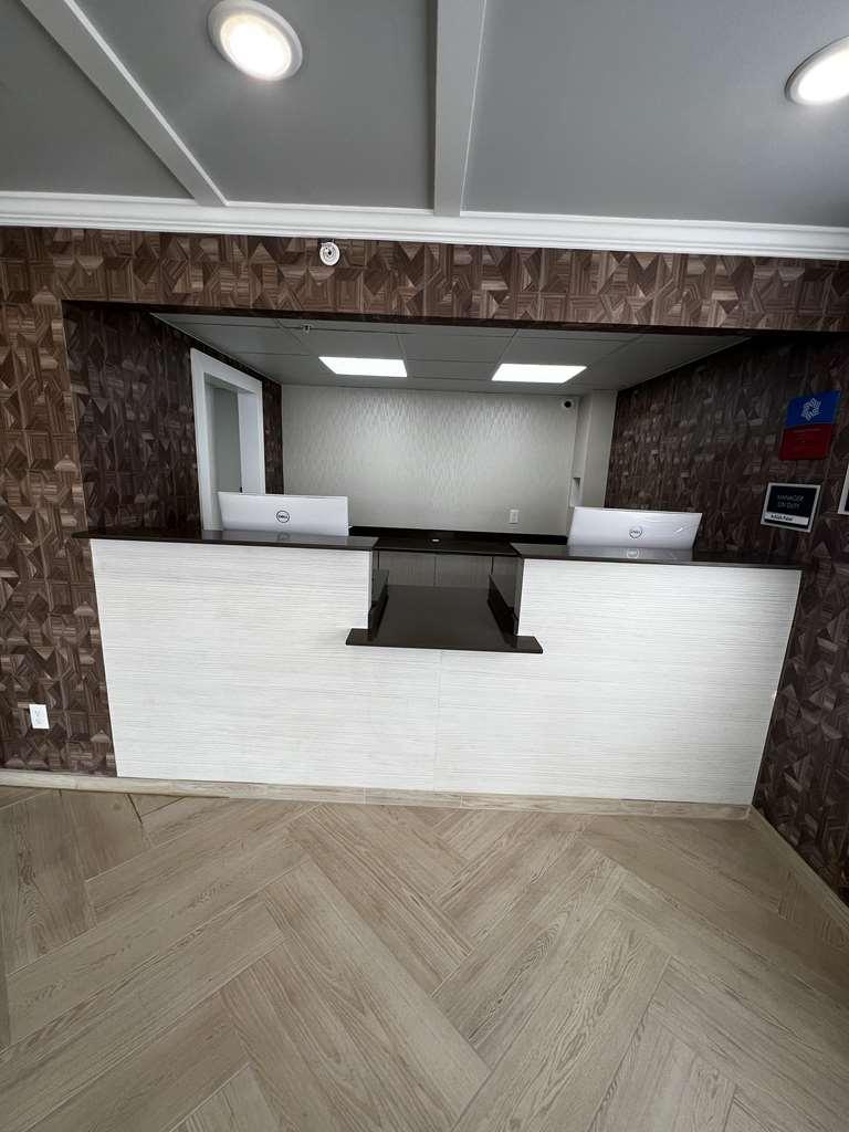 Surestay By Western Hotel