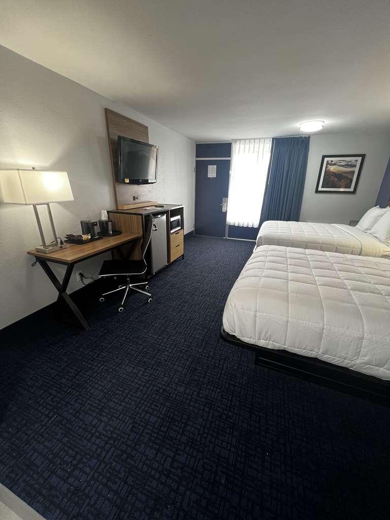 Surestay By Western * Pigeon Forge
