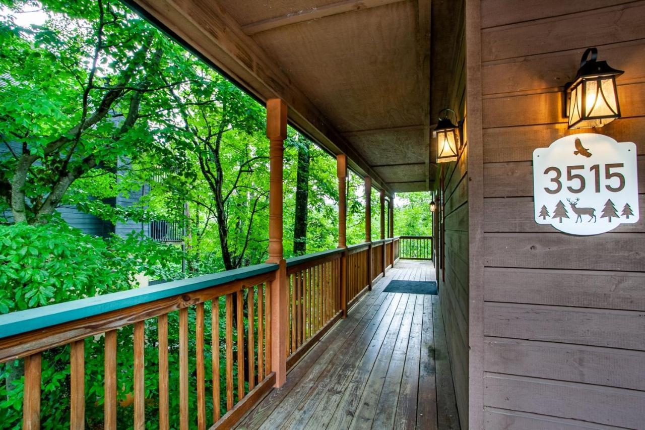 Eagle's Landing * Pigeon Forge