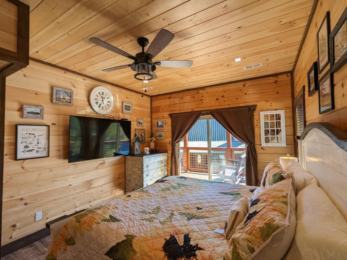 Ern862 - Meme's Hunt'n Camp Holiday home *
