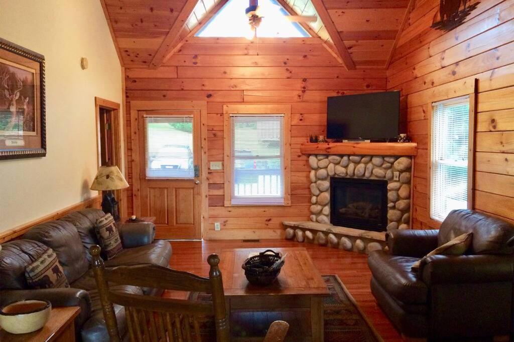 Holiday home Smoky Mountain Retreat- With Modern Amenities In The Heart Of Pf Pigeon Forge