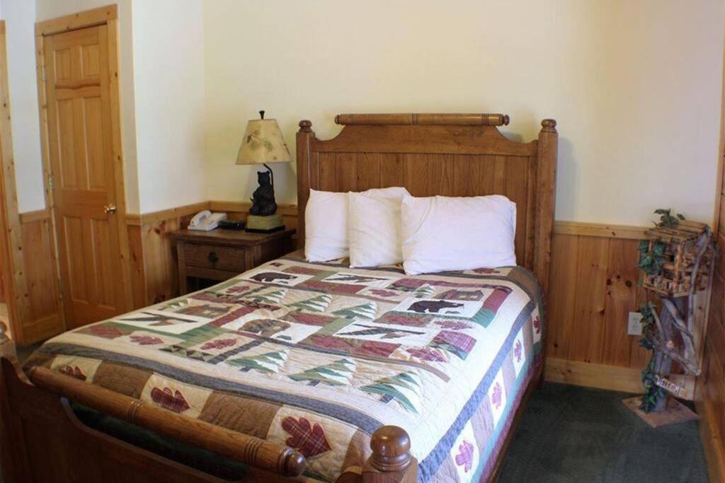 Holiday home Smoky Mountain Retreat- With Modern Amenities In The Heart Of Pf *