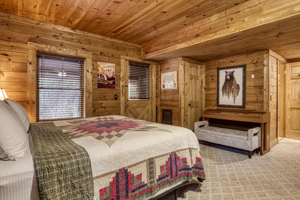 Bridgewood Cabin, Hot Tub, 1089 Of Free Attraction Tickets For Each Paid Day, Dollywood And More! *