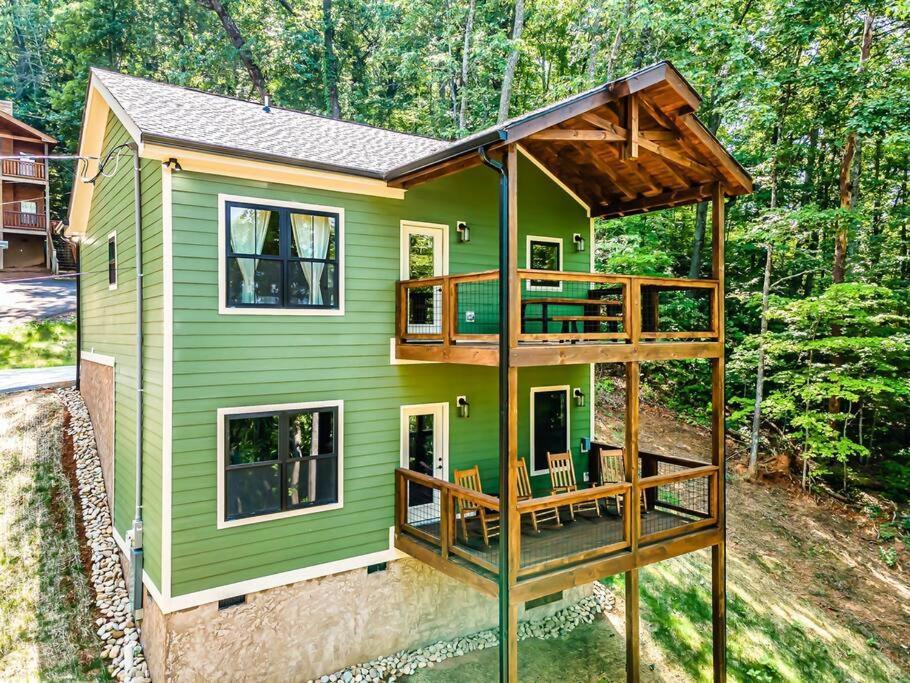 Three Cubs Den - Minutes To Pf Strip, Hot Tub, Arcade Games, Bunks, View Holiday home