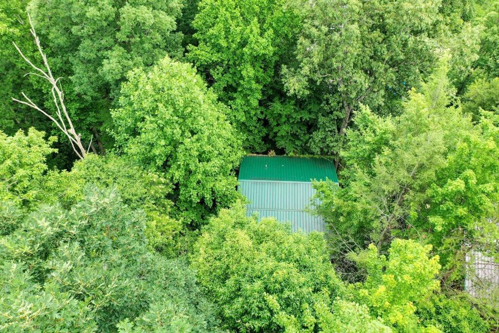 Couples Getaway Near National Park W Hot Tub Holiday home